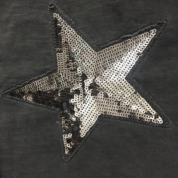 ❌SOLD❌Zara Star Tee - Picture 2 of 3
